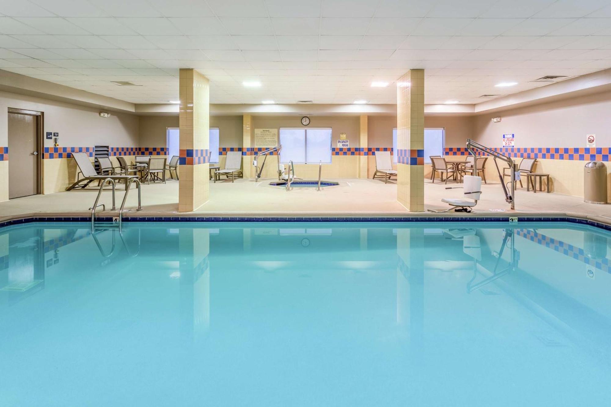 Hampton Inn & Suites Chicago - Libertyville Εξωτερικό φωτογραφία